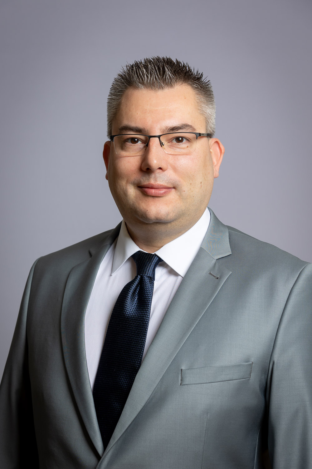 Dr. Simonffy László szájsebész